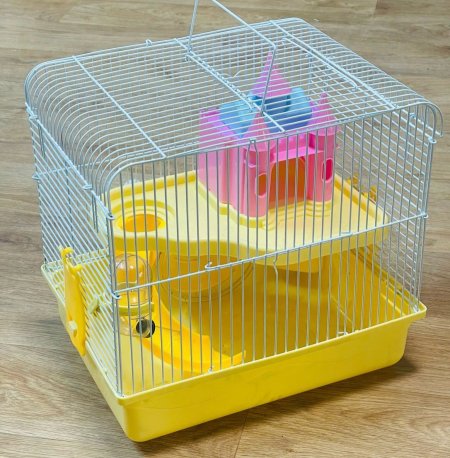 قفص هامستر قلعة