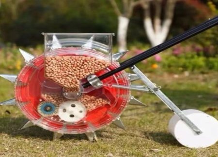 ماكنة زراعة يدوية