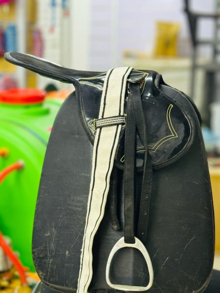 سرج خيل سباق