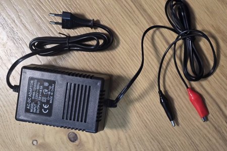 شاحن تشميع ابيض